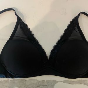 Beautiful wireless black bra ( sample for Kohl’s ) 34B